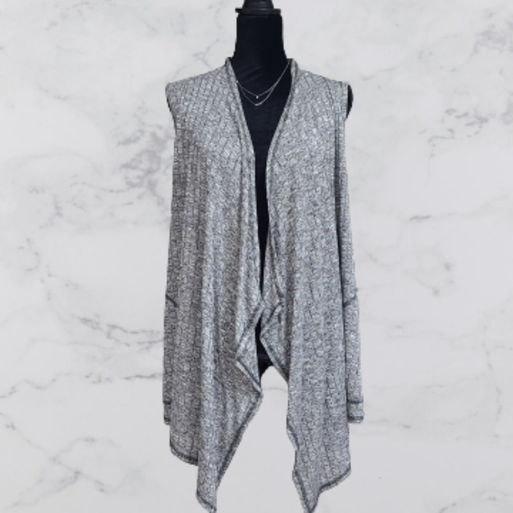 Cable & Gauge black/gray large women's vest